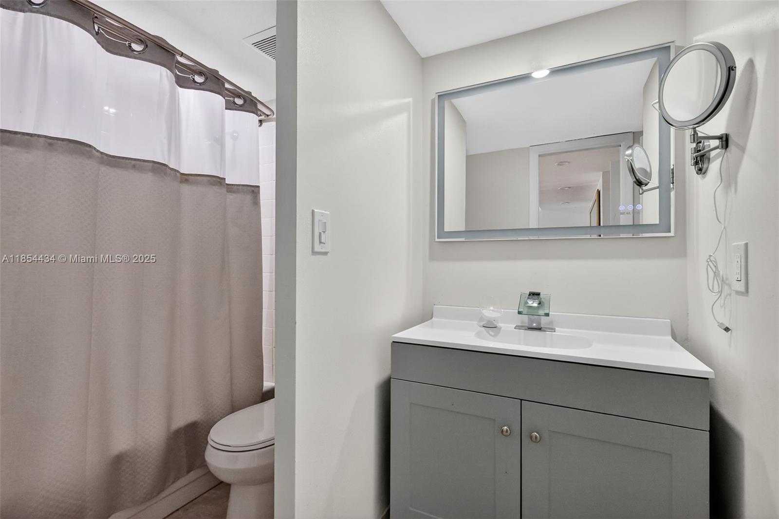 Small Image of 2921 SOUTH WEST 87TH AVE #502, Davie Number 19