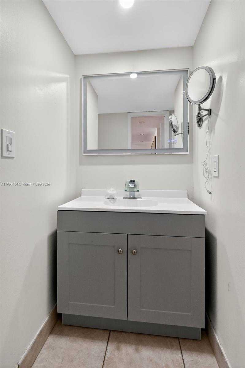 Small Image of 2921 SOUTH WEST 87TH AVE #502, Davie Number 20