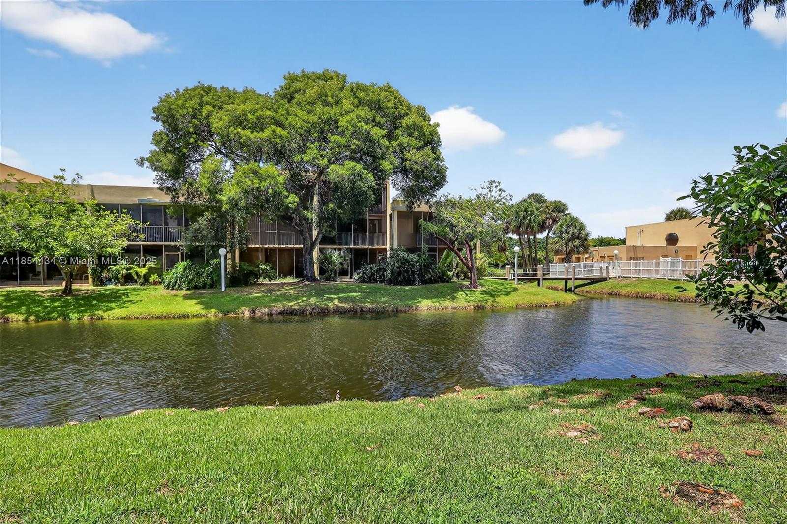 Small Image of 2921 SOUTH WEST 87TH AVE #502, Davie Number 28