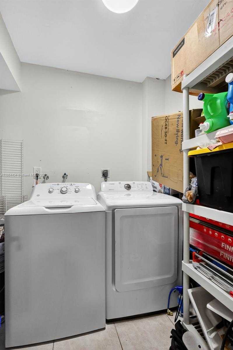 Small Image of 2921 SOUTH WEST 87TH AVE #502, Davie Number 33