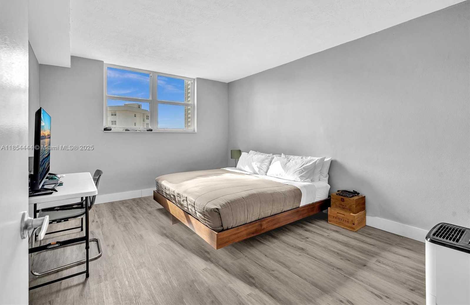 Small Image of 3000 SOUTH OCEAN DR #1210, Hollywood Number 14