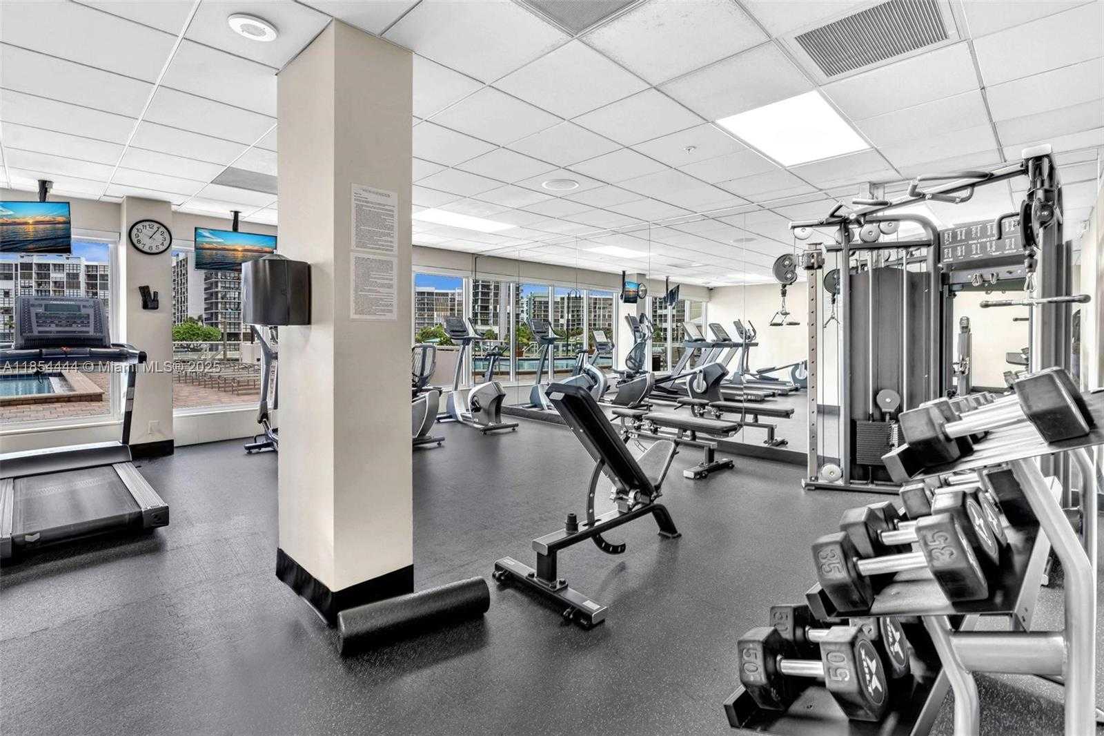 Small Image of 3000 SOUTH OCEAN DR #1210, Hollywood Number 20