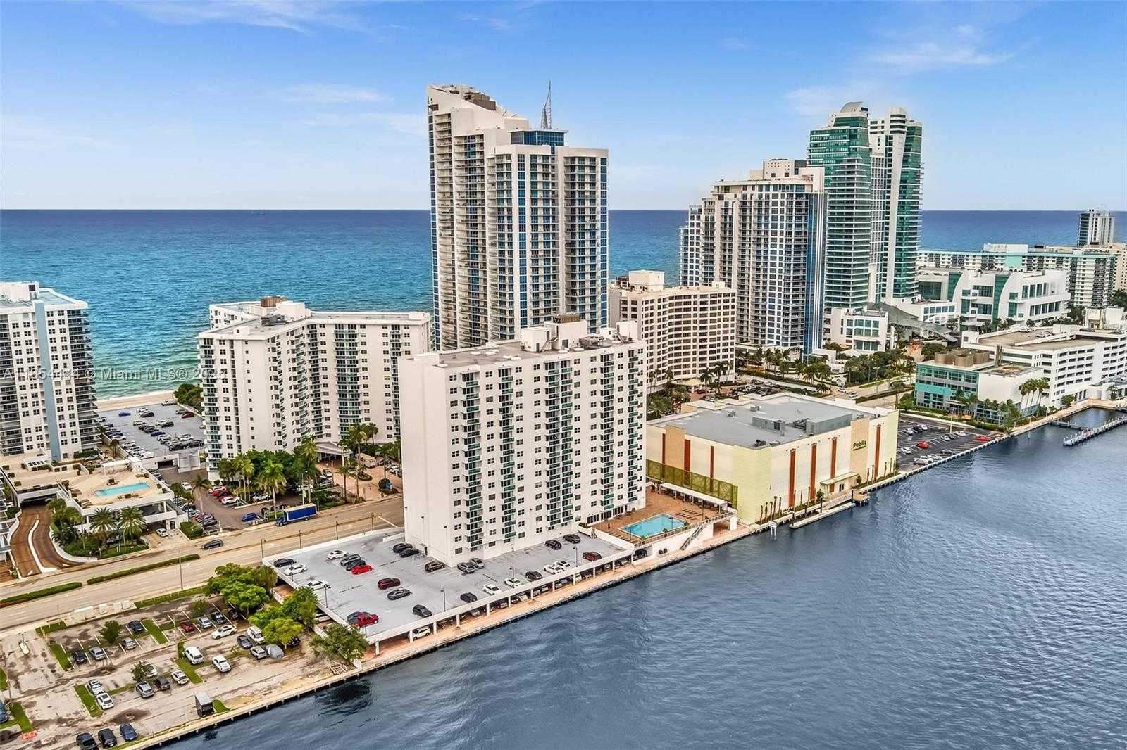 Small Image of 3000 SOUTH OCEAN DR #1210, Hollywood Number 25