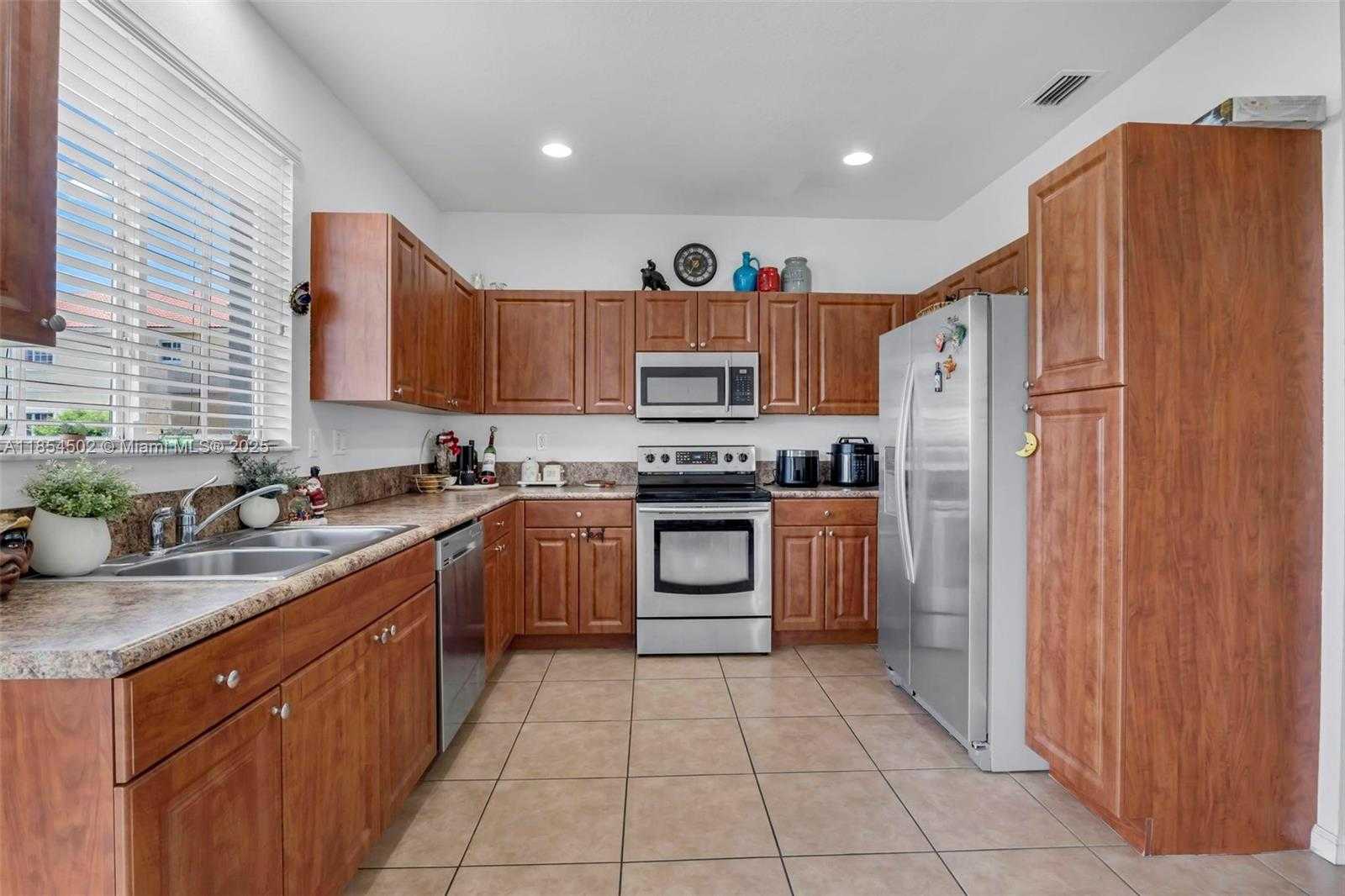 Small Image of 3257 NORTH WEST 31ST TER, Oakland Park Number 3