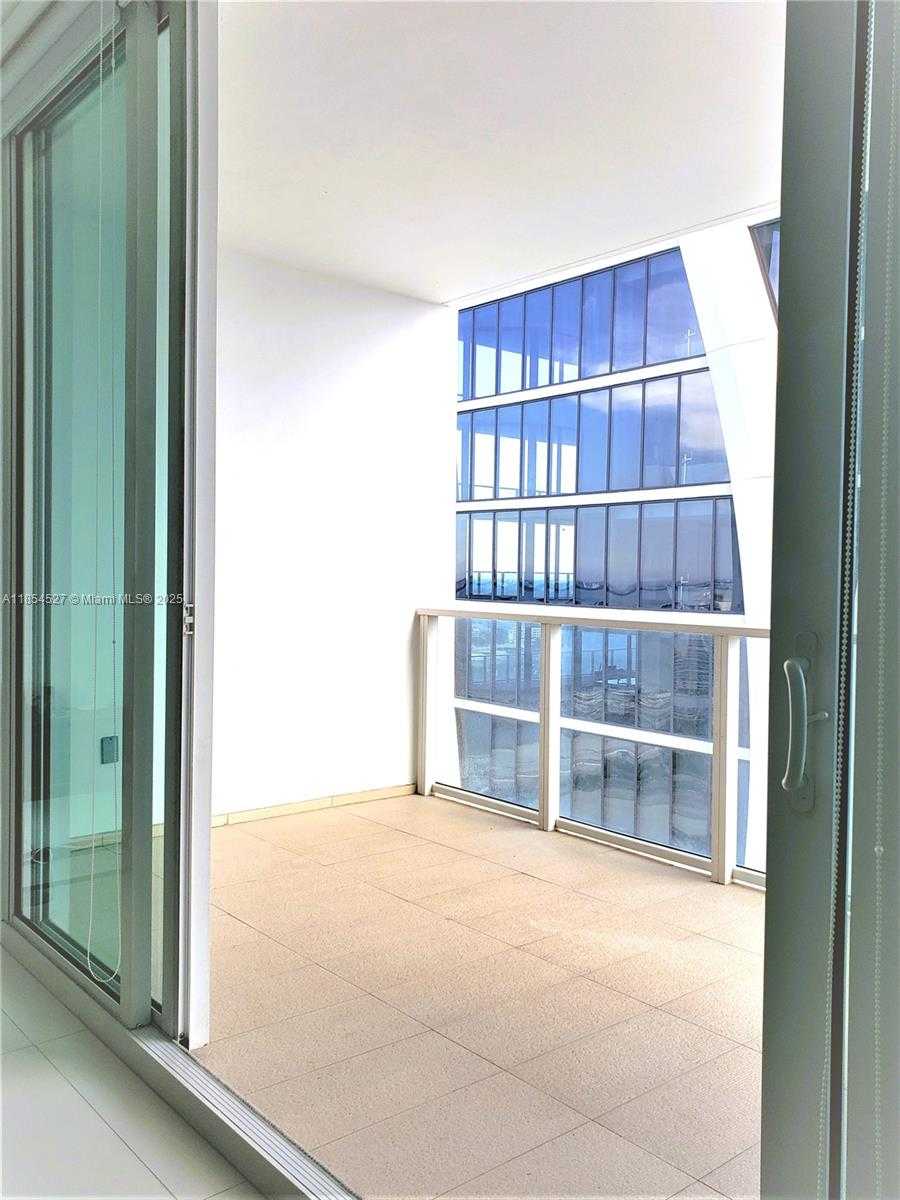Small Image of 1040 BISCAYNE BLVD #3508, Miami Number 13