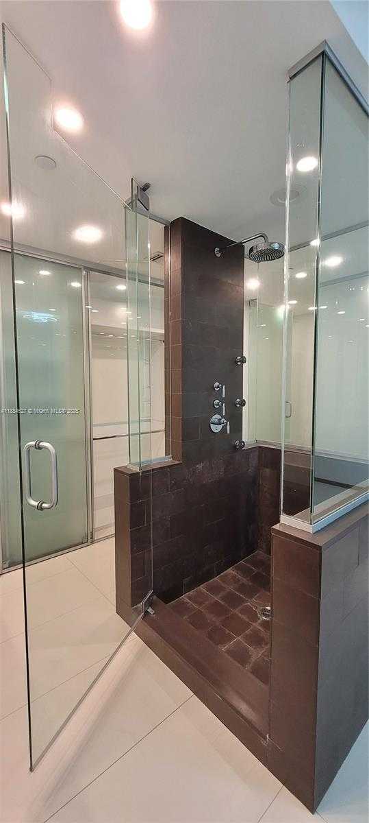 Small Image of 1040 BISCAYNE BLVD #3508, Miami Number 18