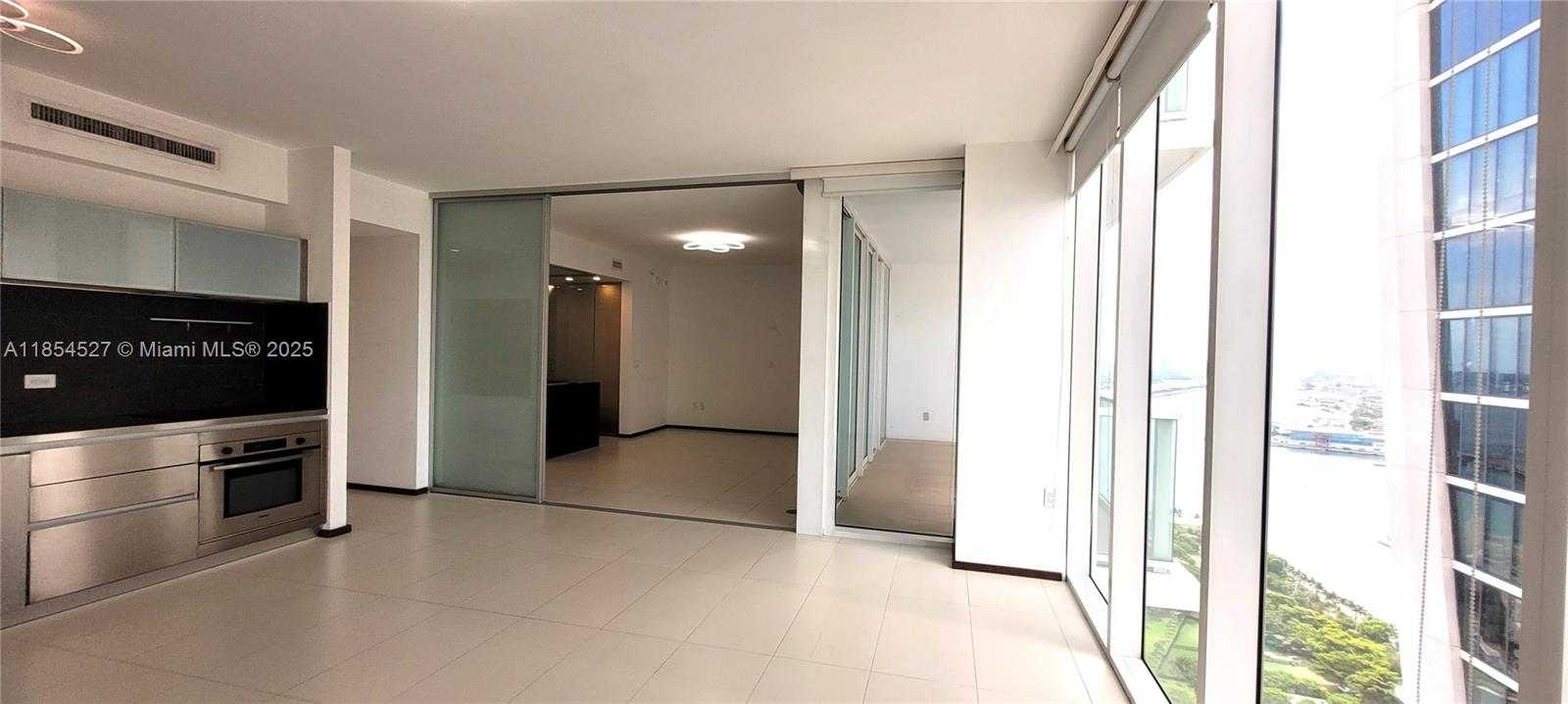 Small Image of 1040 BISCAYNE BLVD #3508, Miami Number 26
