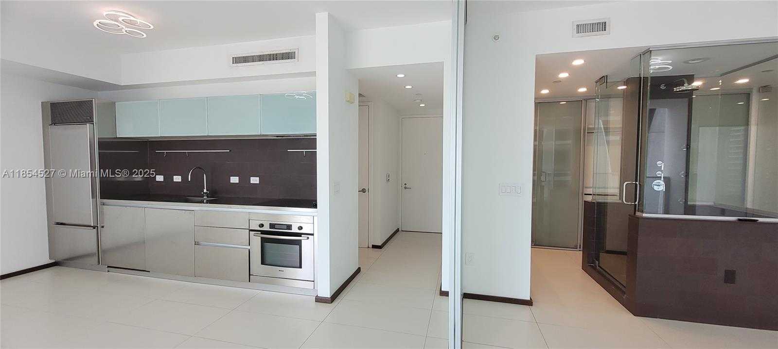 Small Image of 1040 BISCAYNE BLVD #3508, Miami Number 27