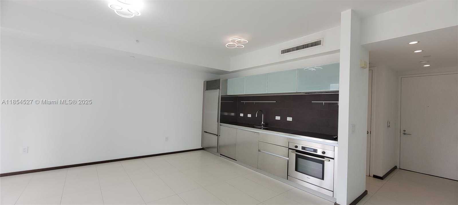 Small Image of 1040 BISCAYNE BLVD #3508, Miami Number 31