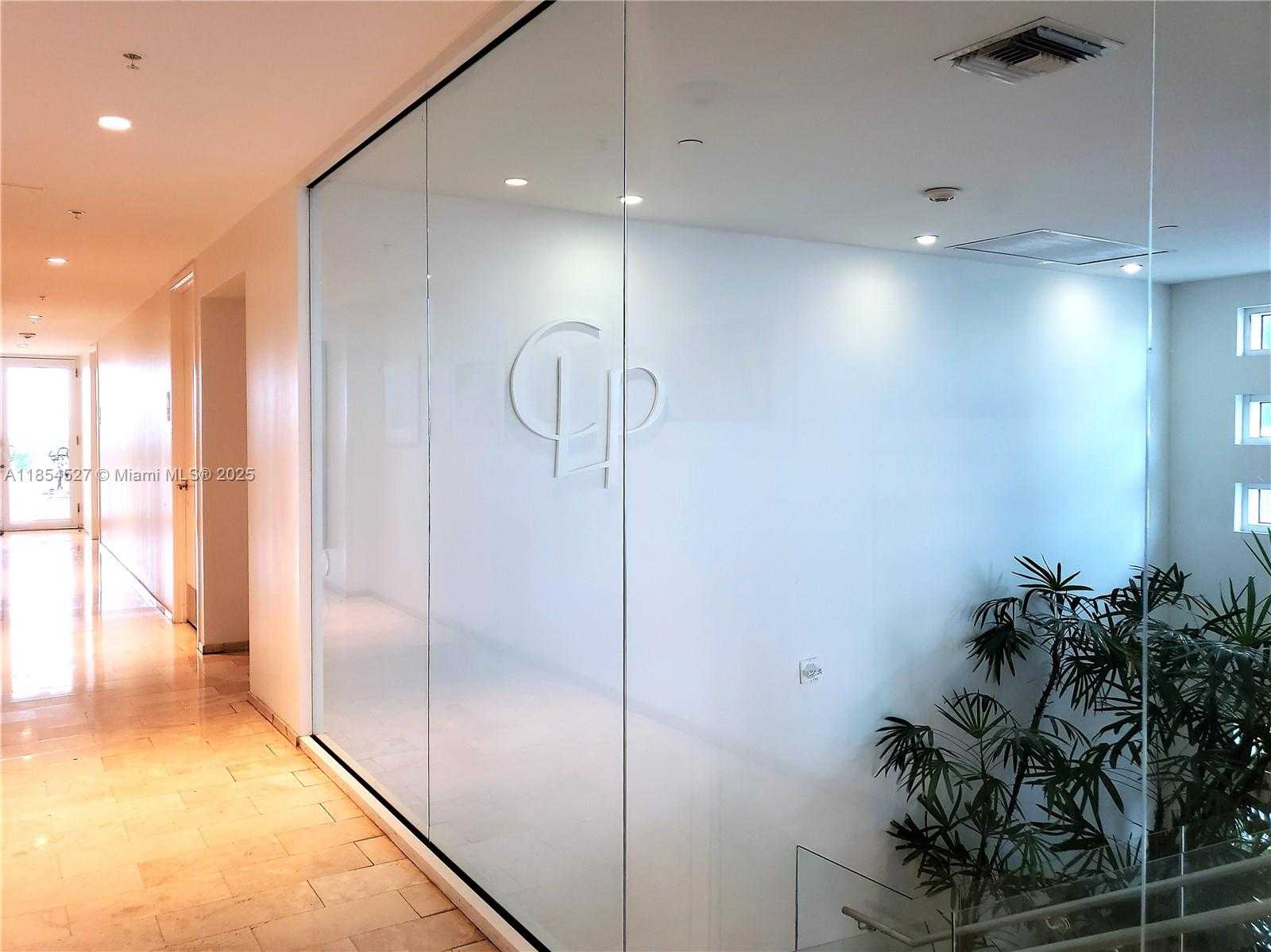 Small Image of 1040 BISCAYNE BLVD #3508, Miami Number 64