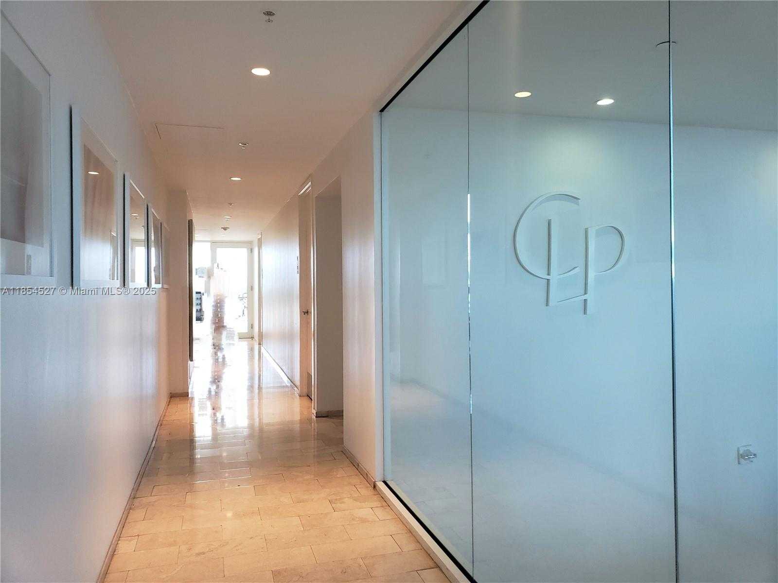 Small Image of 1040 BISCAYNE BLVD #3508, Miami Number 67