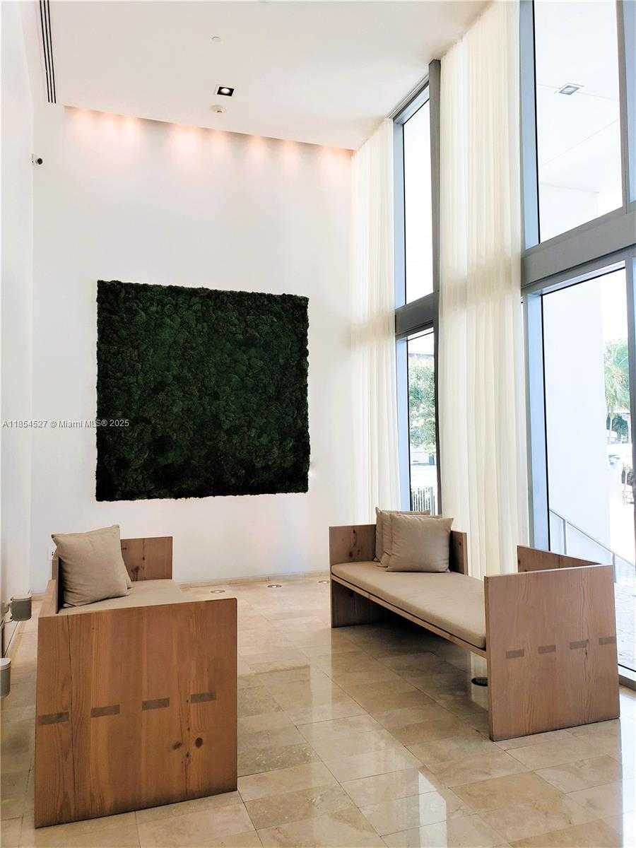 Small Image of 1040 BISCAYNE BLVD #3508, Miami Number 75