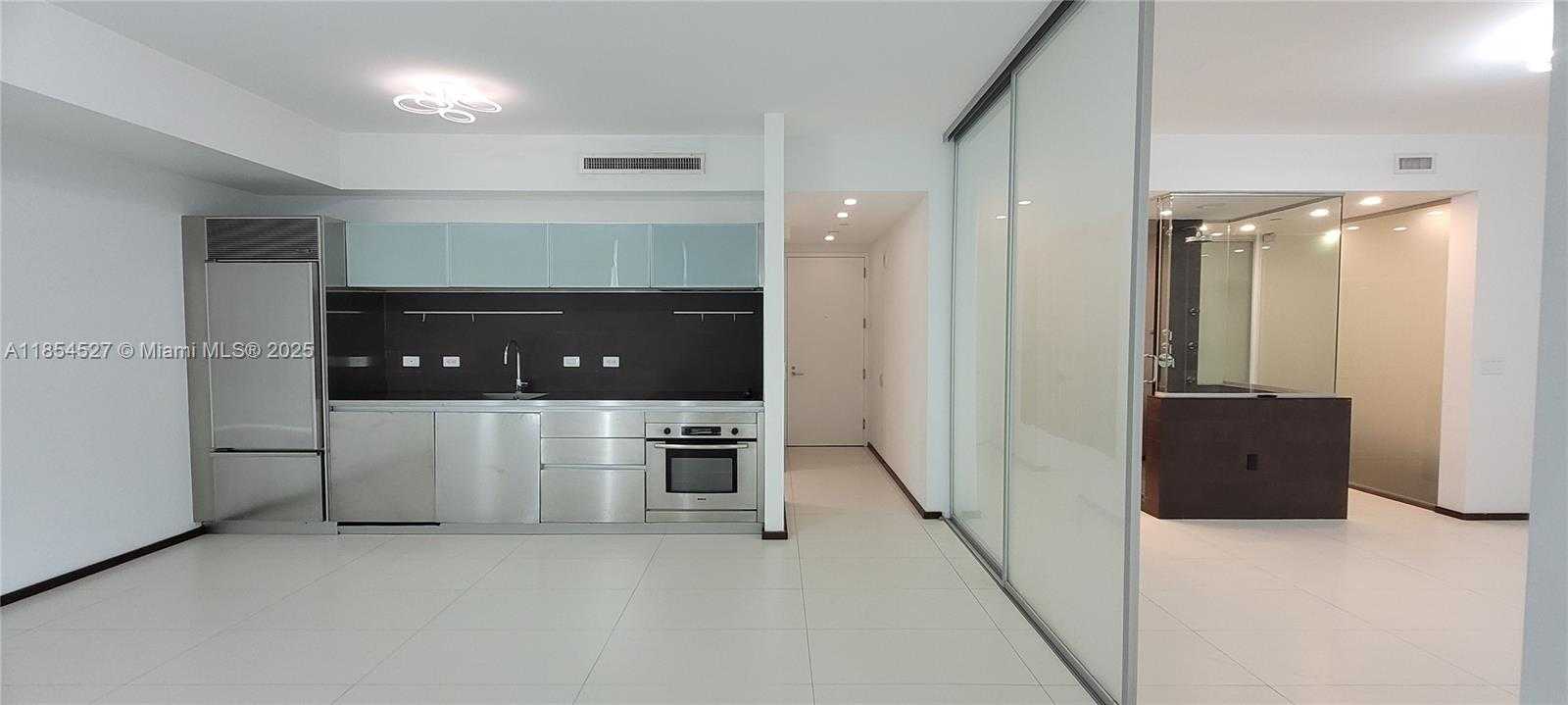 Small Image of 1040 BISCAYNE BLVD #3508, Miami Number 8