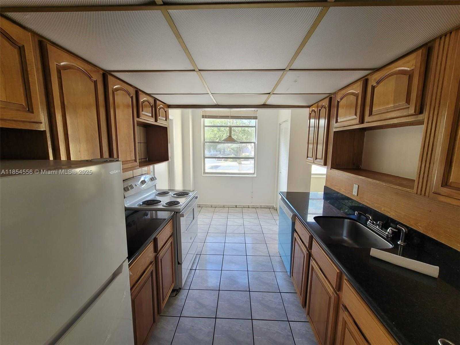 Small Image of 16400 NORTH EAST 17TH AVE #206, North Miami Beach Number 5