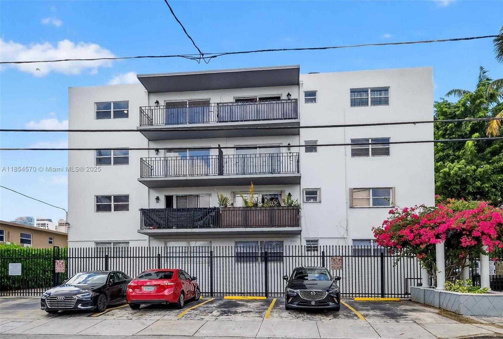 Small Image of 444 SOUTH WEST 4TH ST #105, Miami Number 1