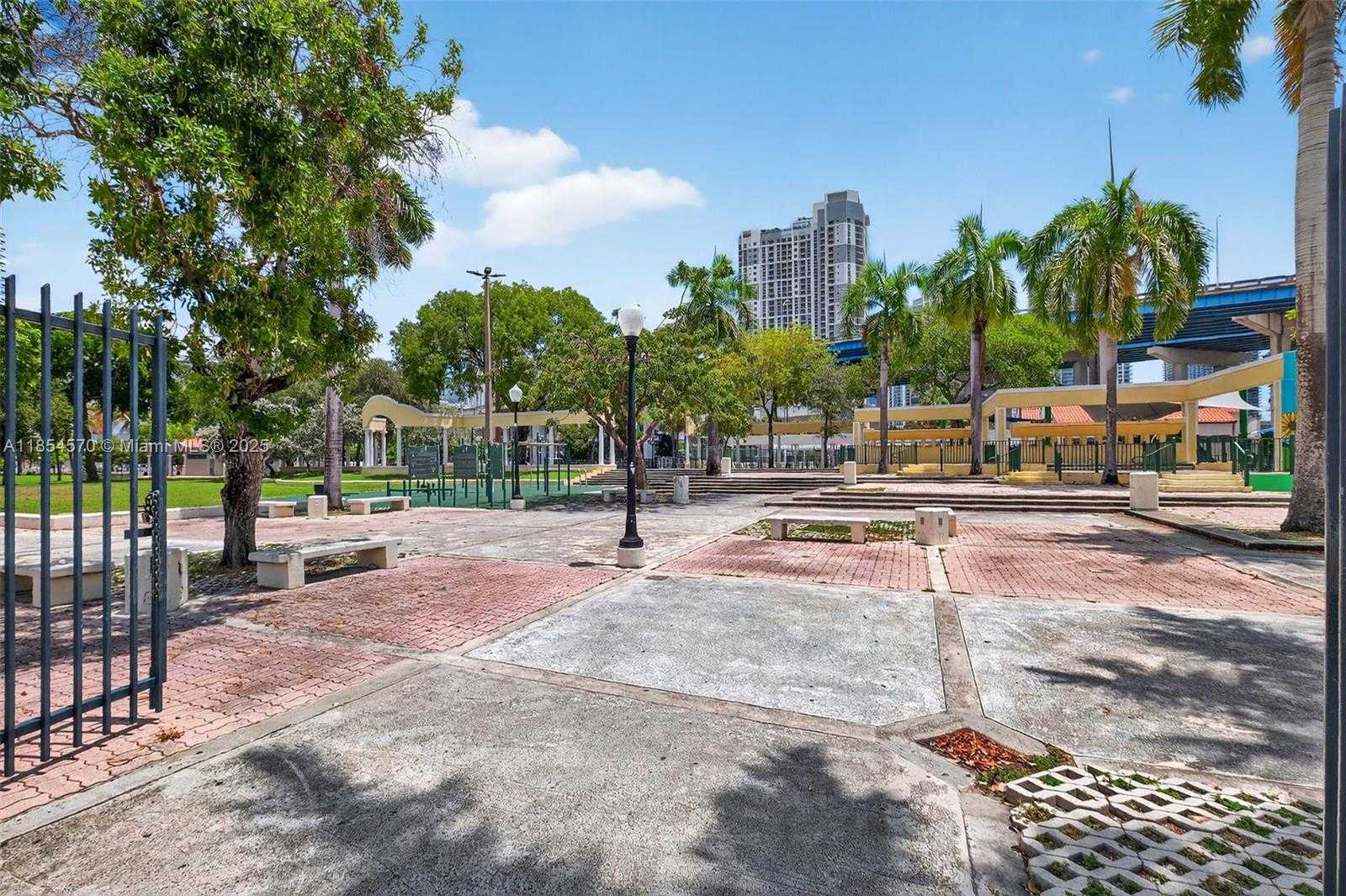 Small Image of 444 SOUTH WEST 4TH ST #105, Miami Number 19