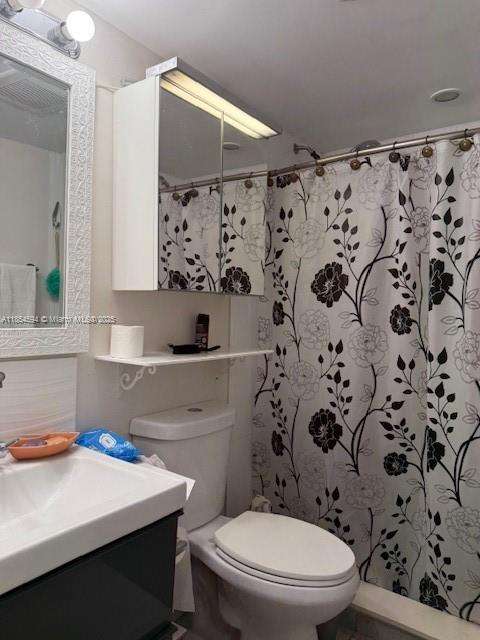 Small Image of 2145 PIERCE ST #113, Hollywood Number 12