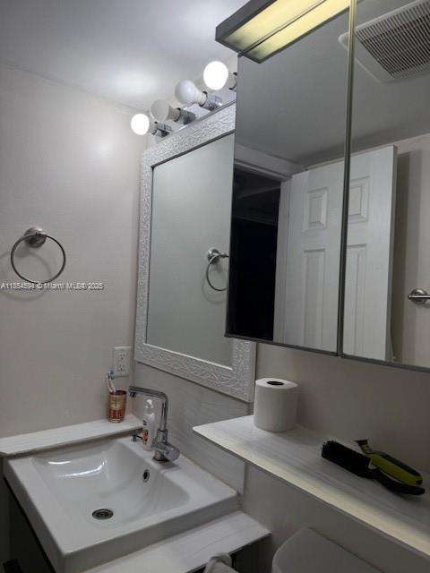 Small Image of 2145 PIERCE ST #113, Hollywood Number 18