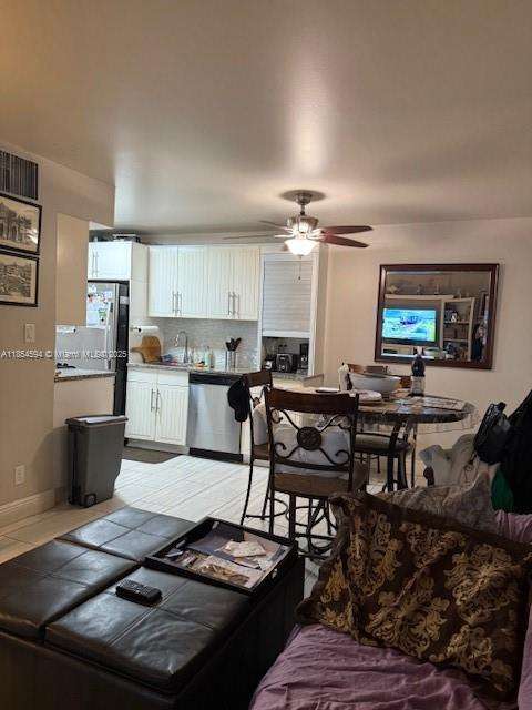 Small Image of 2145 PIERCE ST #113, Hollywood Number 19