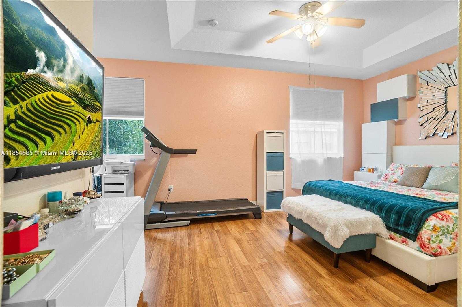 Small Image of 15030 SOUTH WEST 9TH TER, Miami Number 19