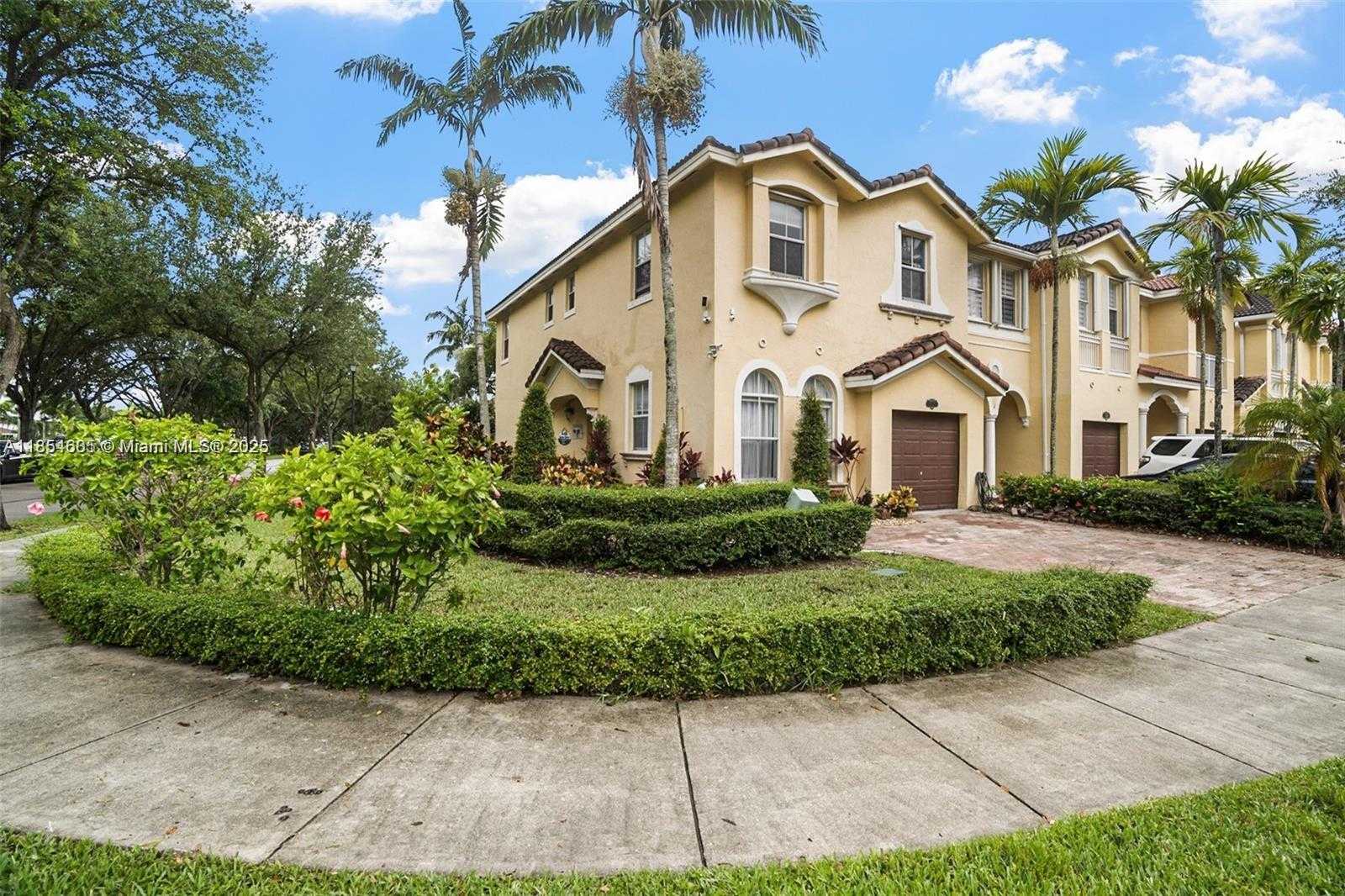 Small Image of 15030 SOUTH WEST 9TH TER, Miami Number 2