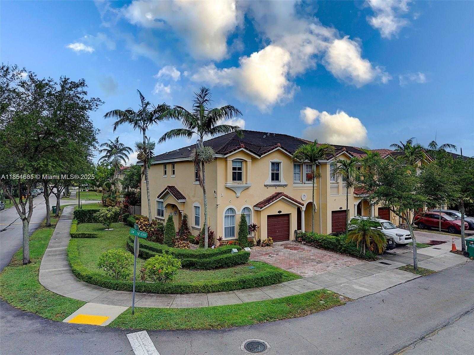 Small Image of 15030 SOUTH WEST 9TH TER, Miami Number 26