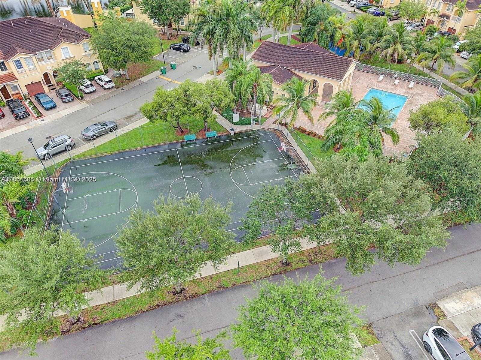Small Image of 15030 SOUTH WEST 9TH TER, Miami Number 32