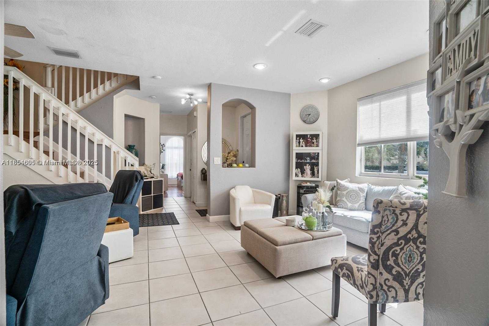 Small Image of 15030 SOUTH WEST 9TH TER, Miami Number 8