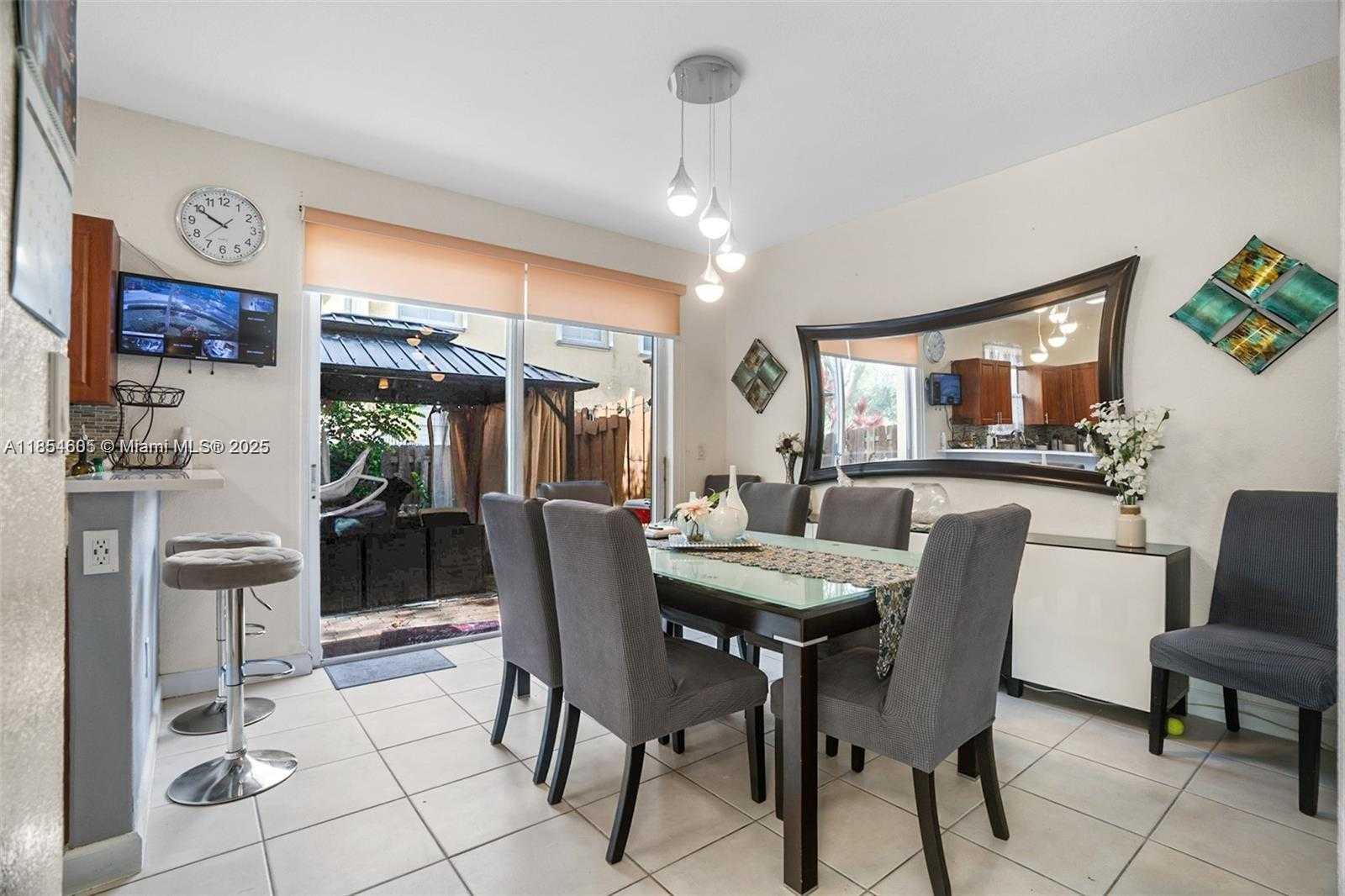 Small Image of 15030 SOUTH WEST 9TH TER, Miami Number 9