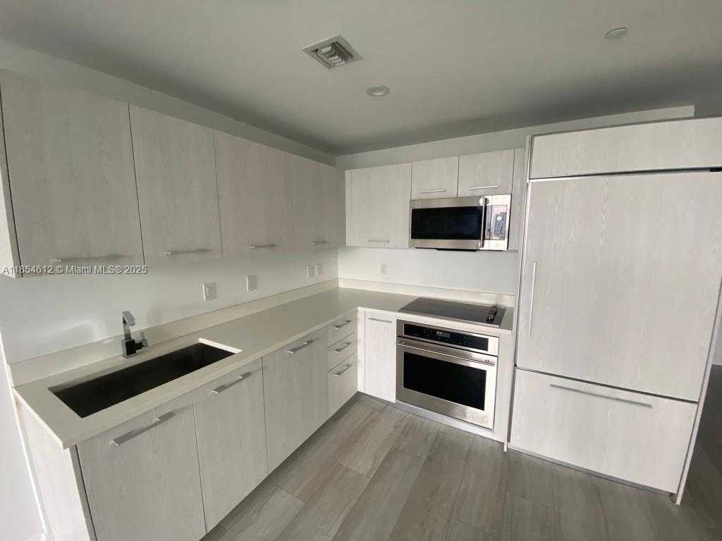 Small Image of 45 SOUTH WEST 9TH ST #2510, Miami Number 26
