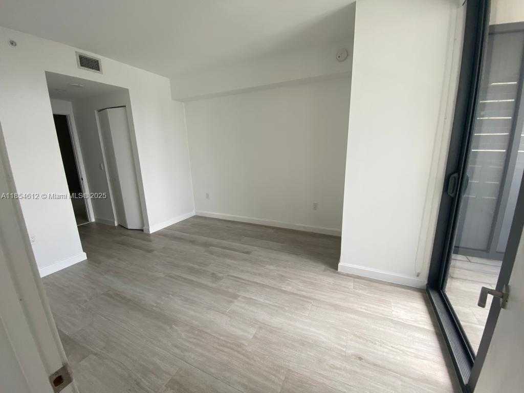 Small Image of 45 SOUTH WEST 9TH ST #2510, Miami Number 28