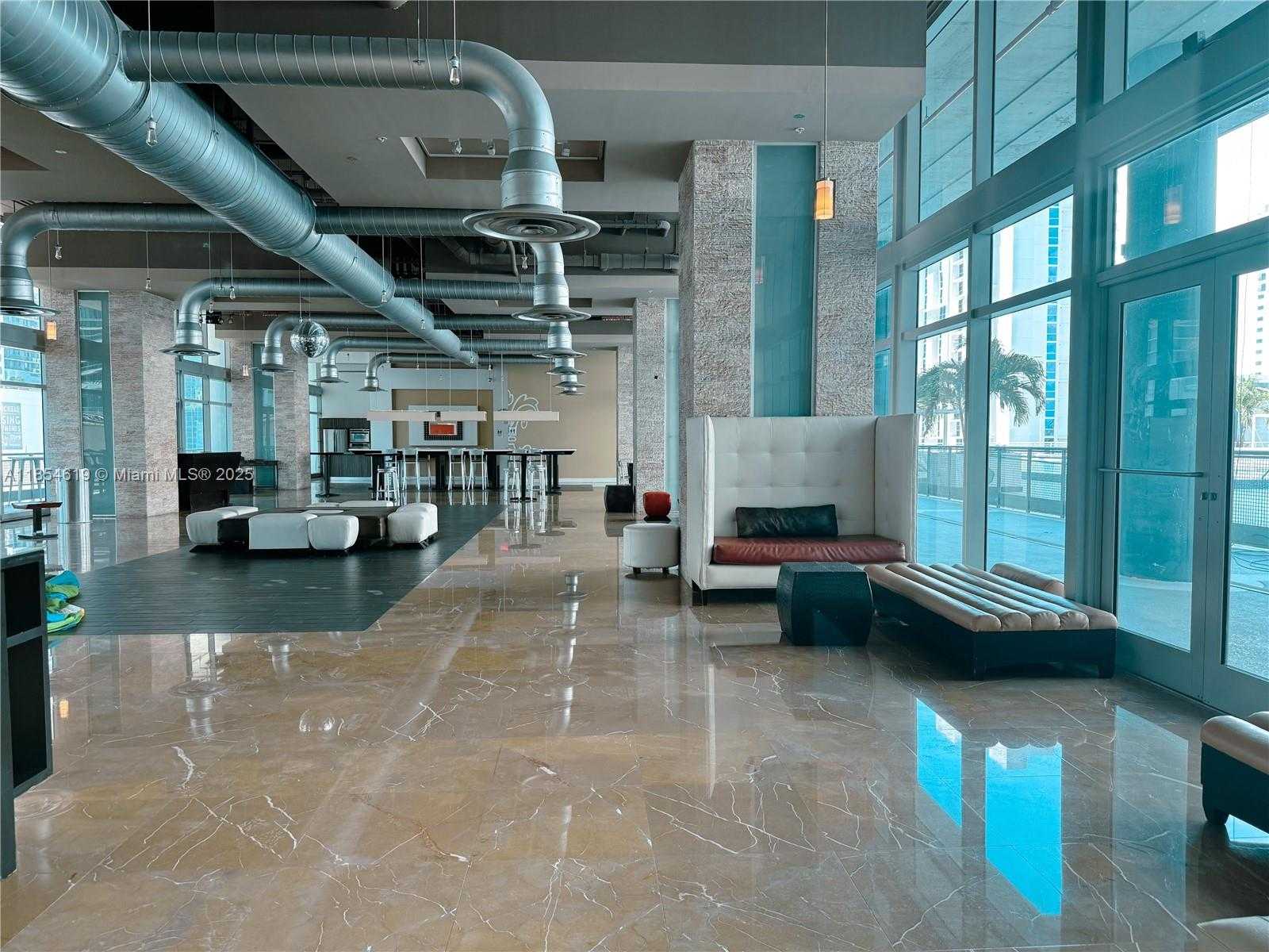Small Image of 690 SOUTH WEST 1ST CT #2122, Miami Number 4