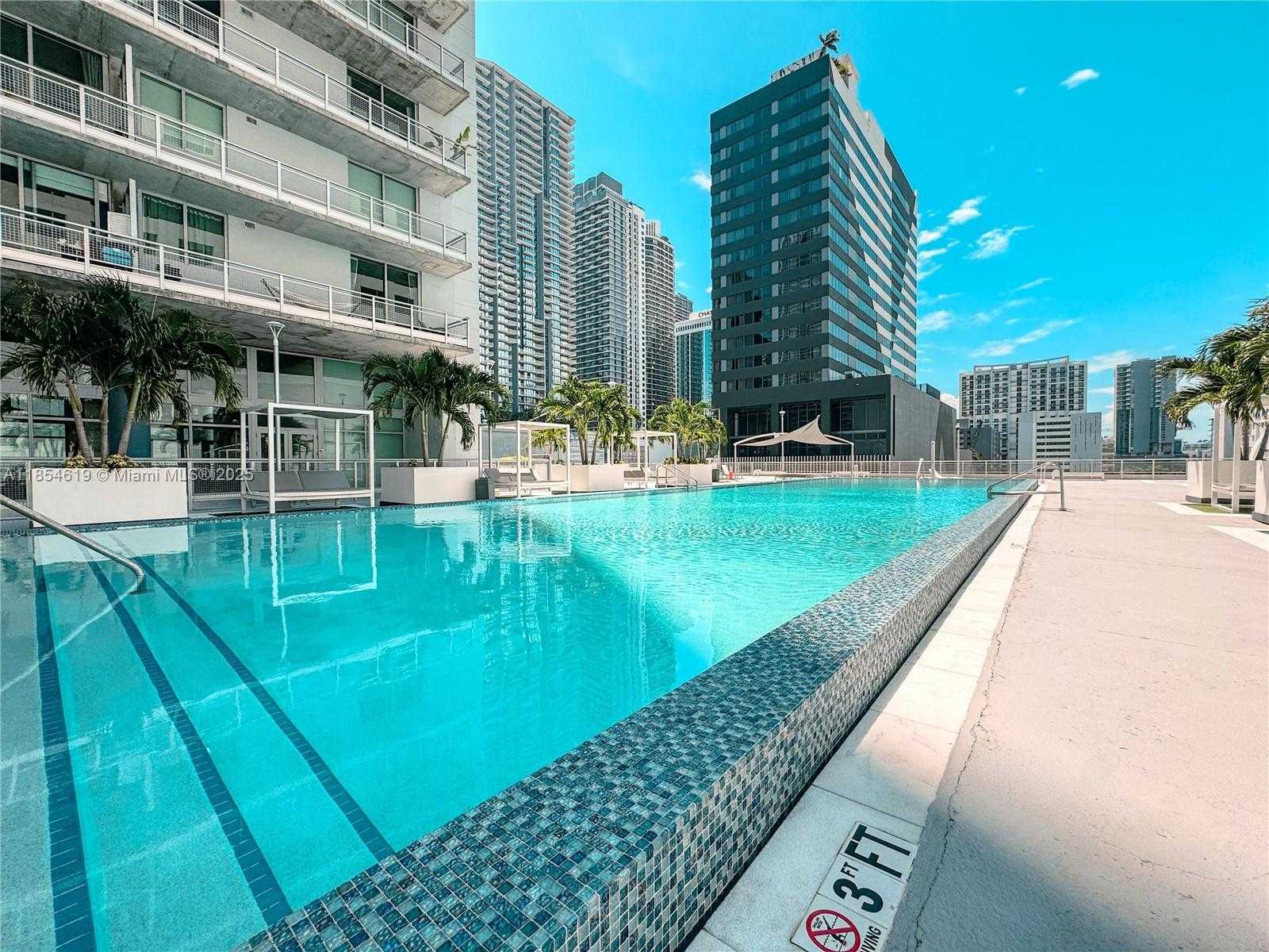 Small Image of 690 SOUTH WEST 1ST CT #2122, Miami Number 6