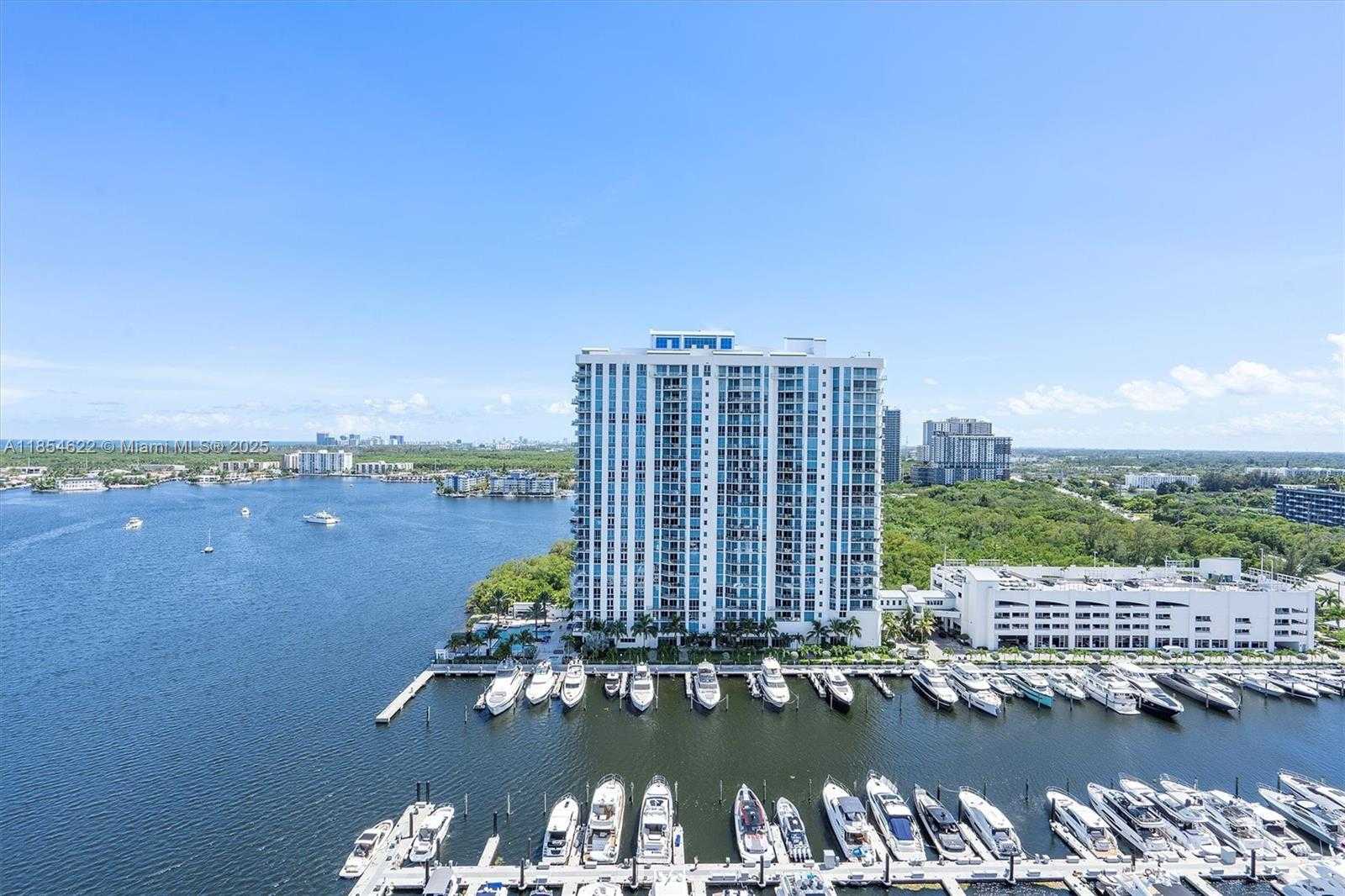 Small Image of 17301 BISCAYNE BLVD #1907, North Miami Beach Number 5