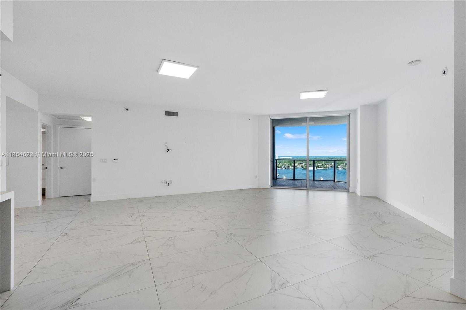 Small Image of 17301 BISCAYNE BLVD #1907, North Miami Beach Number 6