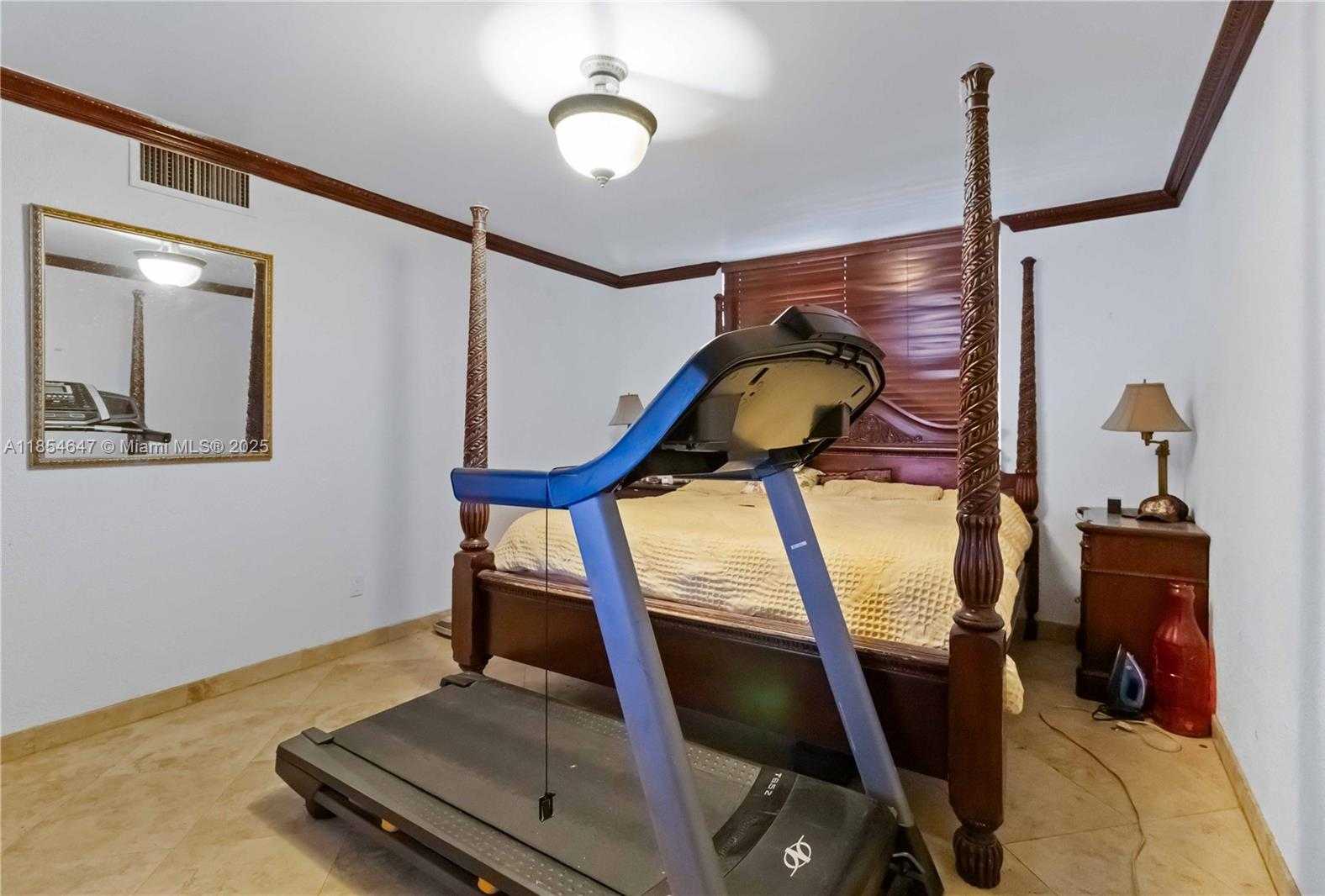 Small Image of 4140 NW 79th Ave, Doral, FL 33166, USA Number 18