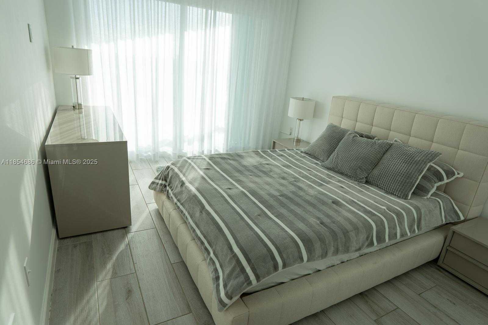 Small Image of 16500 COLLINS AVE #1855, Sunny Isles Beach Number 8