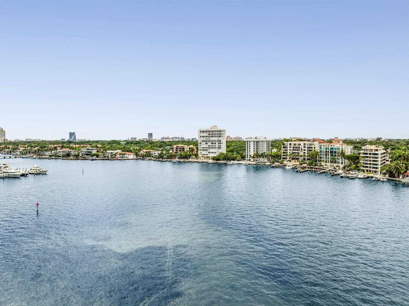 Small Image of 1690 SOUTH BAYSHORE LN #2B + BOAT SLIP, Miami Number 44