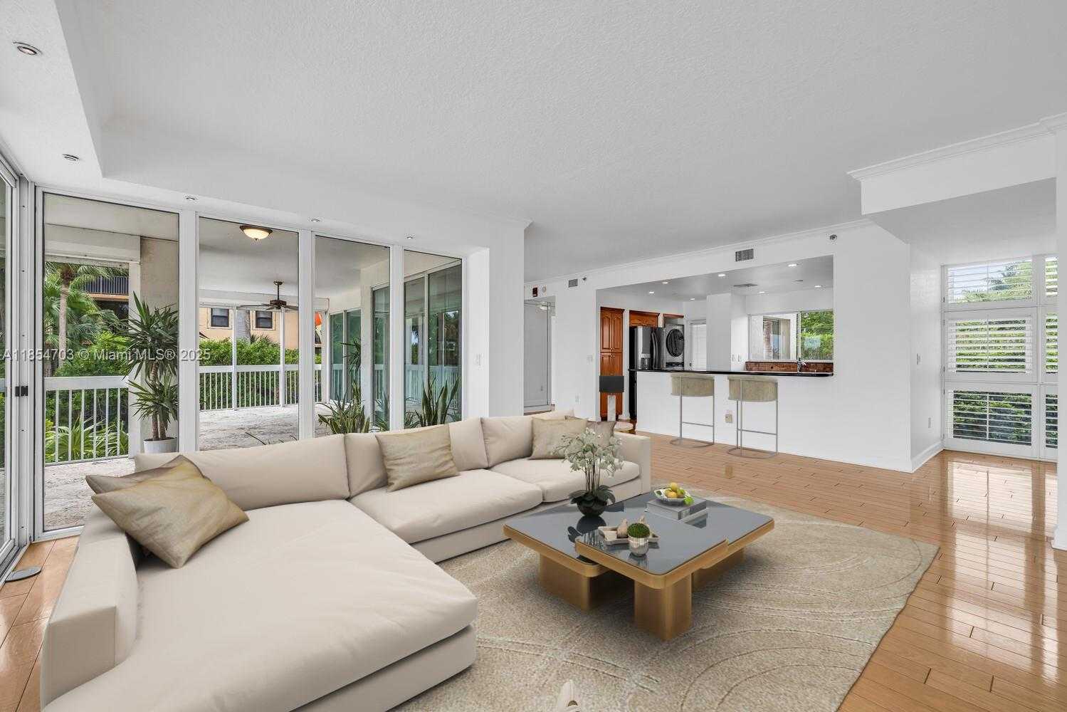 Small Image of 1690 SOUTH BAYSHORE LN #2B + BOAT SLIP, Miami Number 5