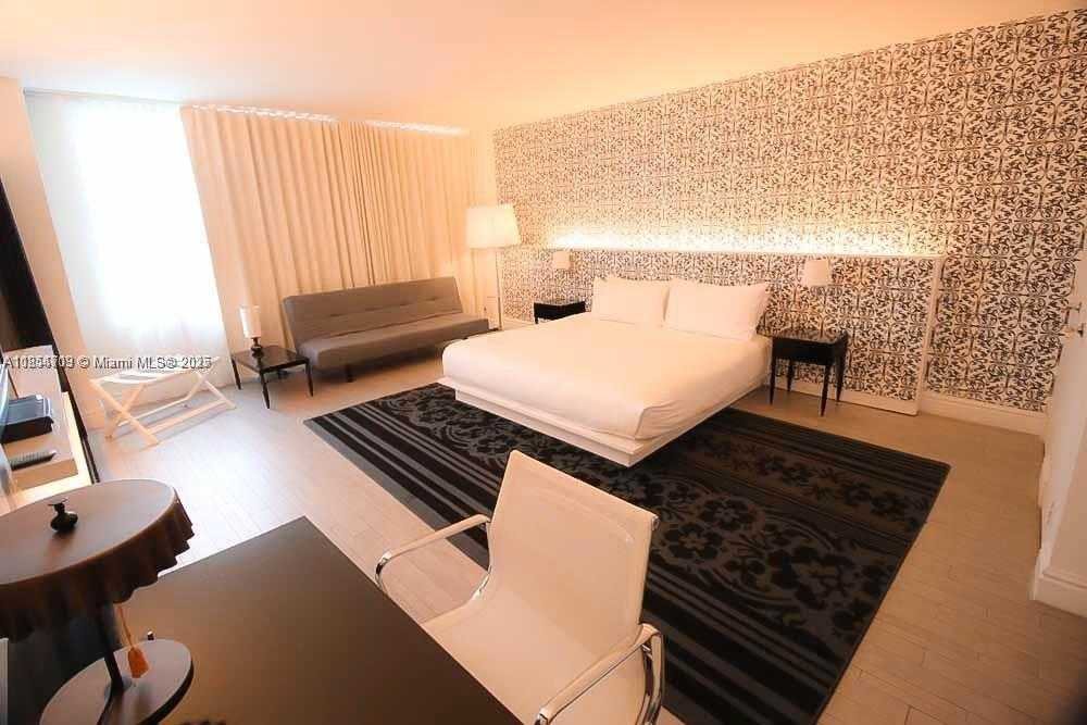 Small Image of 1100 WEST AVE #425, Miami Beach Number 7