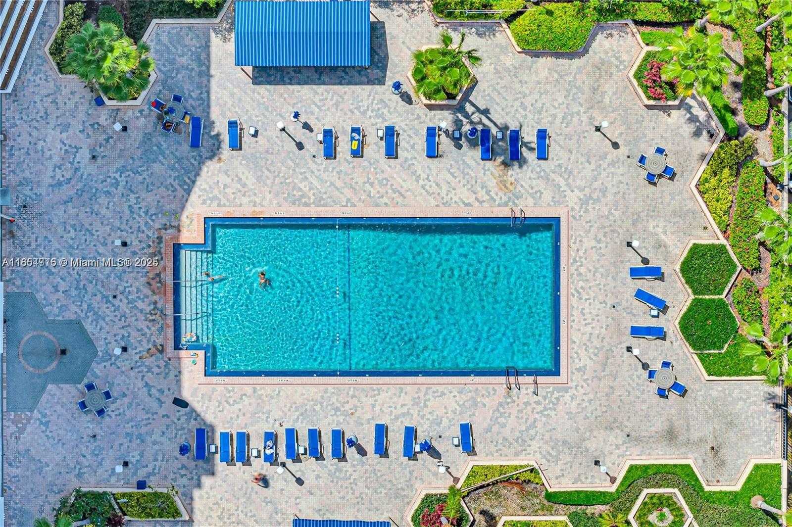 Small Image of 2500 PARKVIEW DR #1811, Hallandale Beach Number 35