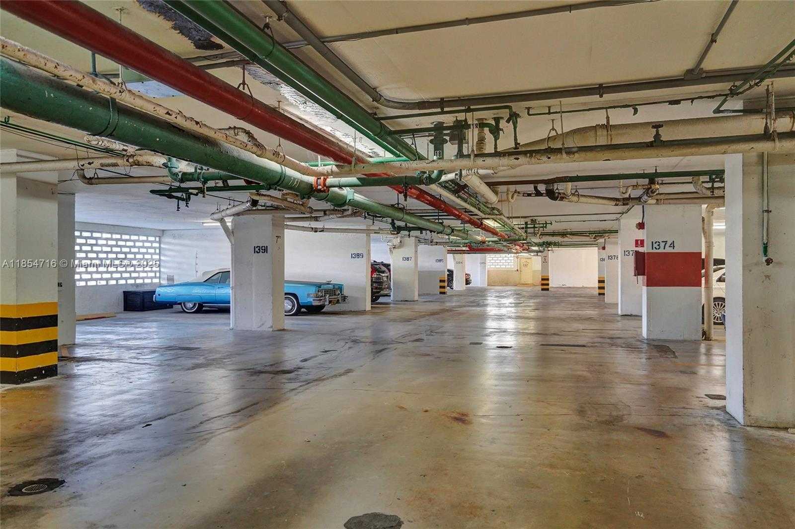 Small Image of 2500 PARKVIEW DR #1811, Hallandale Beach Number 41