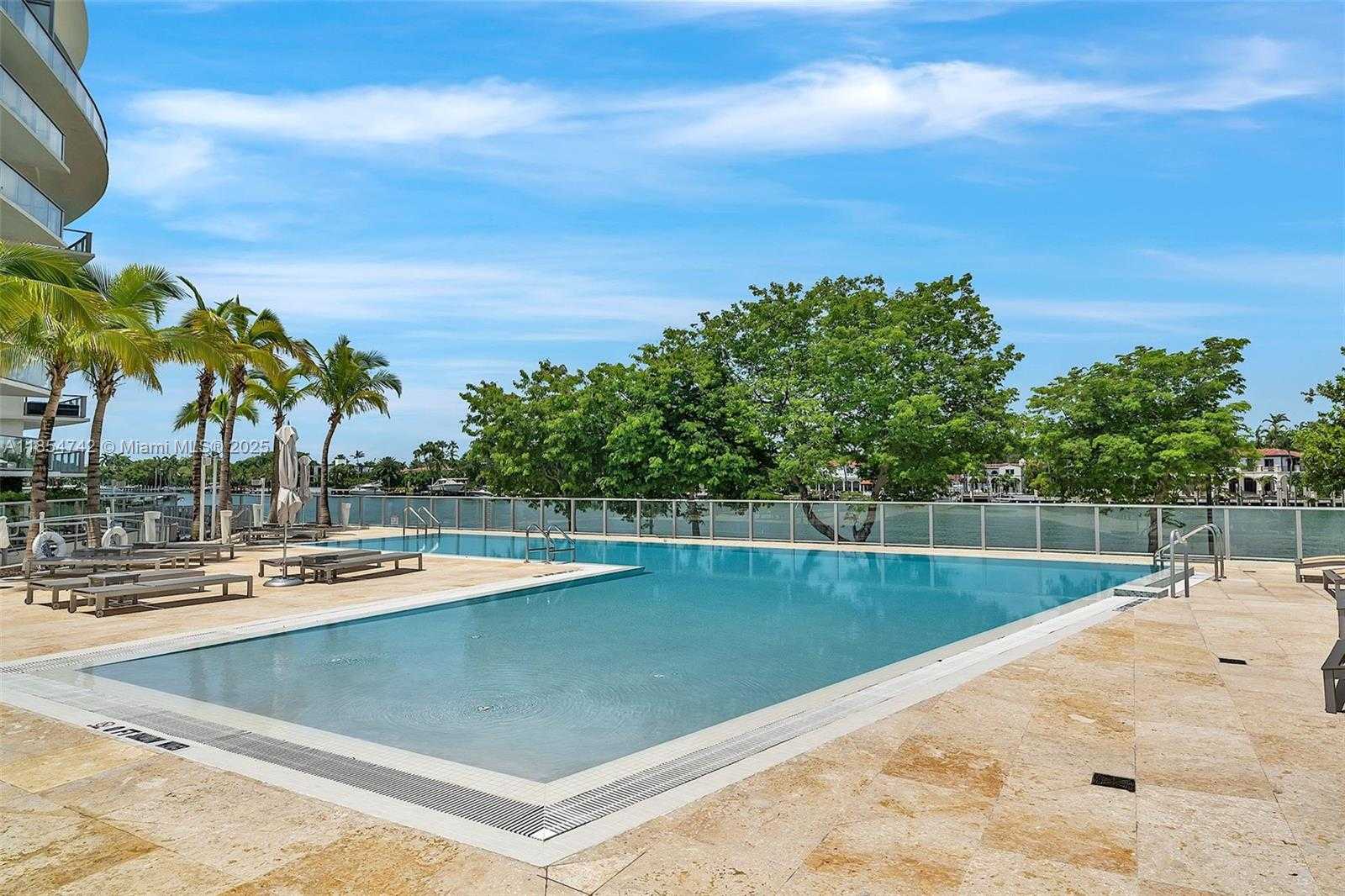 Small Image of 6620 INDIAN CREEK DR #704, Miami Beach Number 22