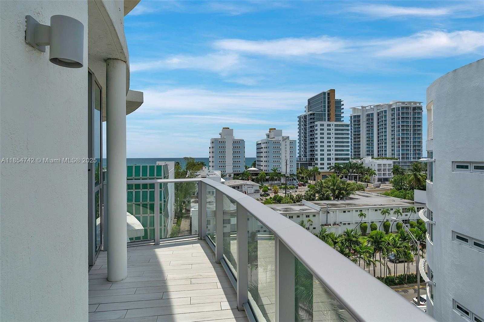 Small Image of 6620 INDIAN CREEK DR #704, Miami Beach Number 3