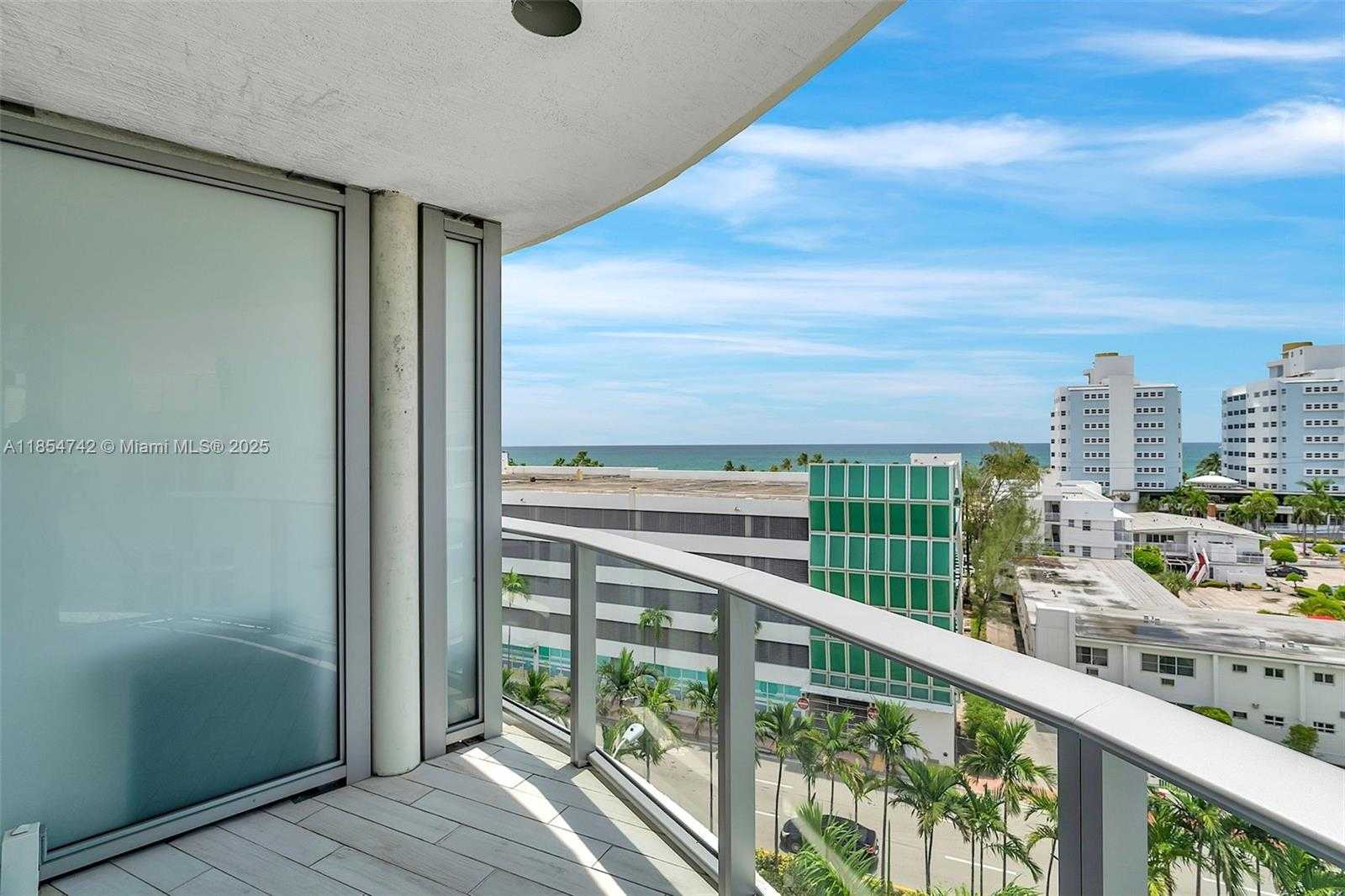 Small Image of 6620 INDIAN CREEK DR #704, Miami Beach Number 9