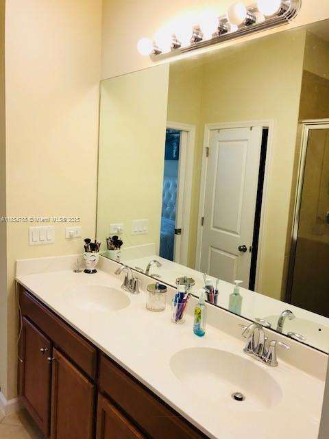 Small Image of 2950 ST THOMAS DR, Cooper City Number 22