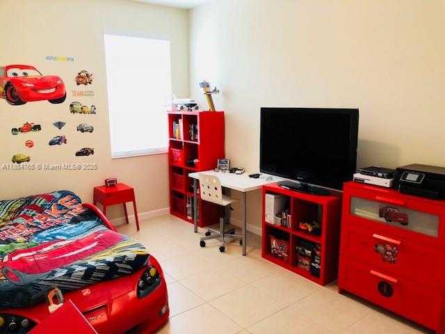 Small Image of 2950 ST THOMAS DR, Cooper City Number 26