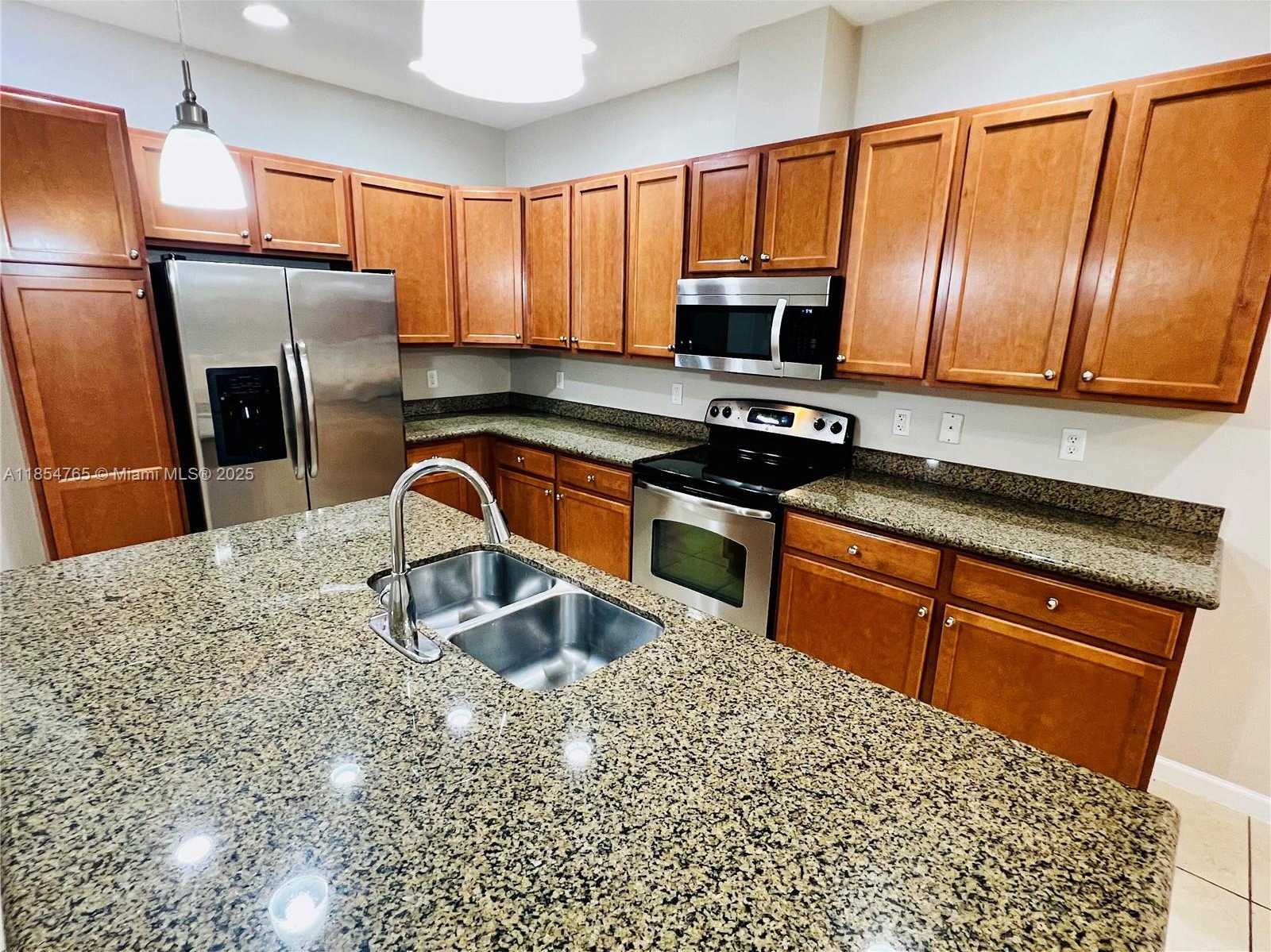 Small Image of 2950 ST THOMAS DR, Cooper City Number 3