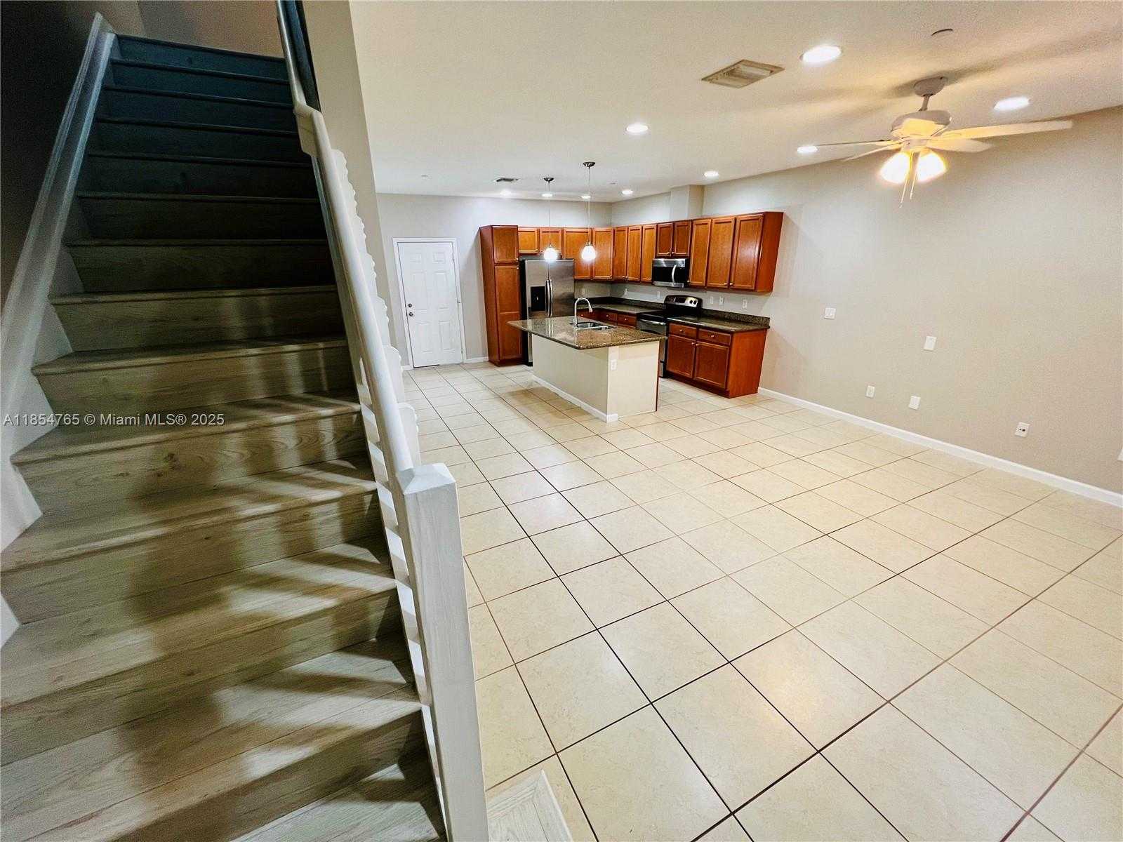 Small Image of 2950 ST THOMAS DR, Cooper City Number 44