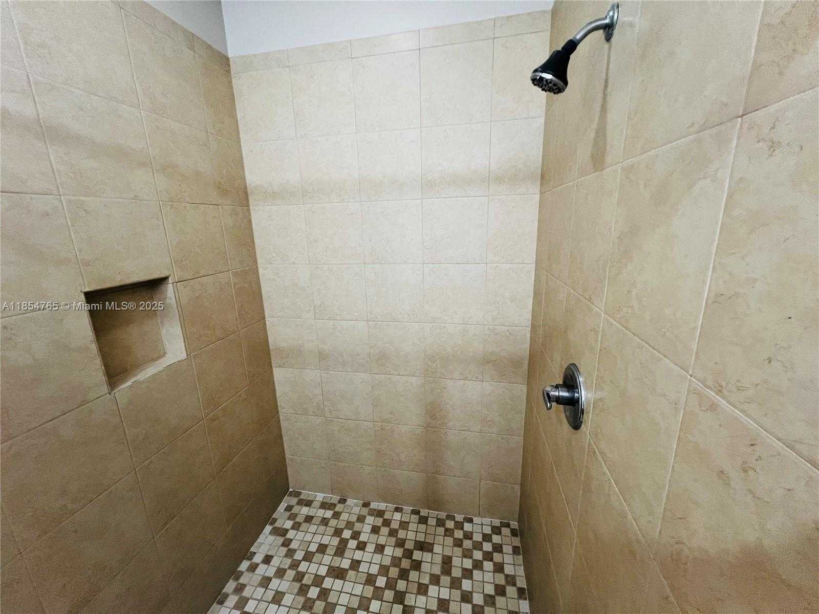 Small Image of 2950 ST THOMAS DR, Cooper City Number 47